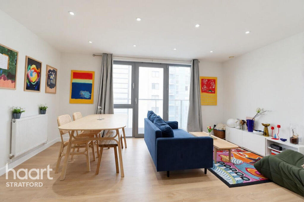Main image of property: High Street, London