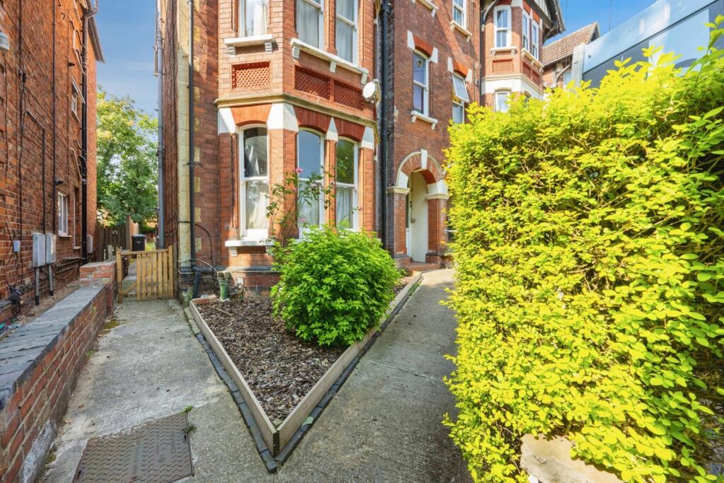 Main image of property: Clapham Road, BEDFORD, Bedfordshire, MK41