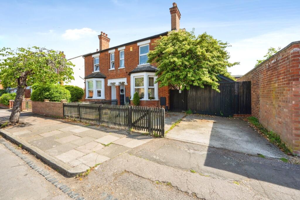Main image of property: York Street, Bedford, Bedfordshire, MK40