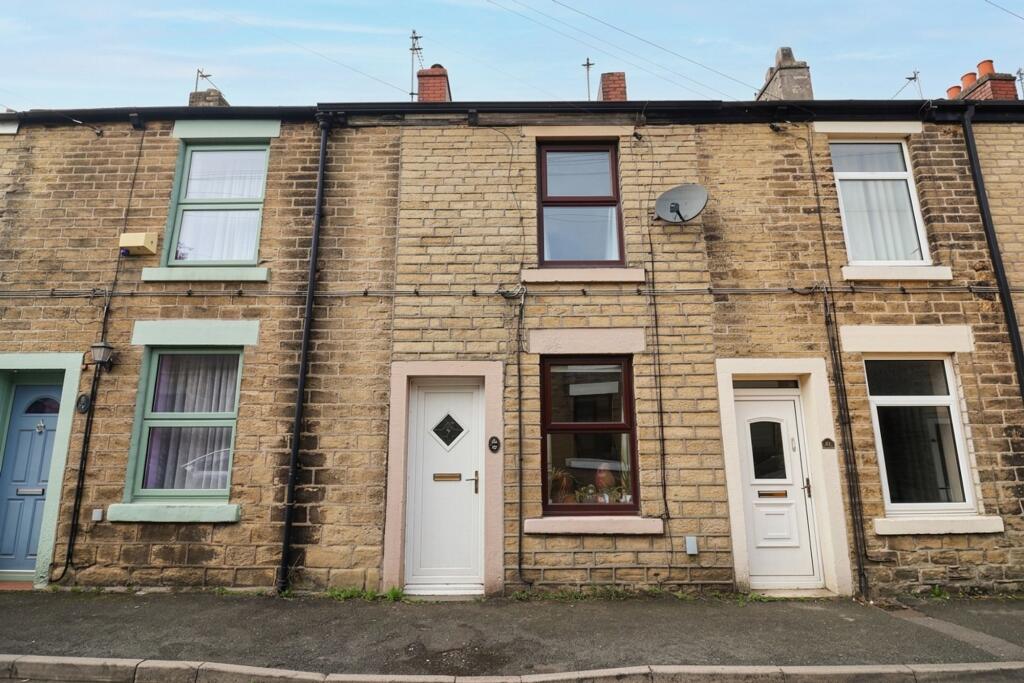 Main image of property: Queen Street, Glossop, SK13