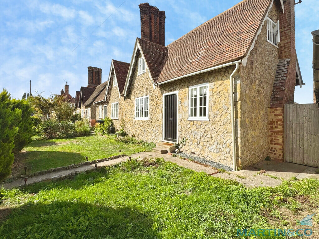 Main image of property: The Street, Great Chart