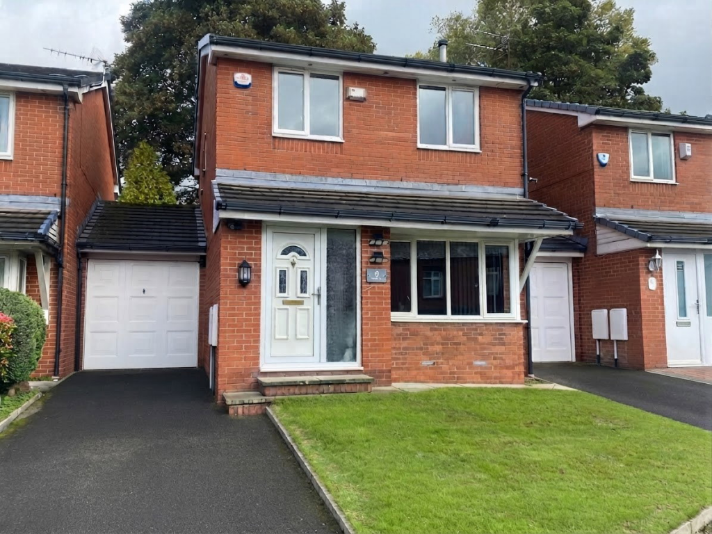 Main image of property: 9 Newbank Chase, Chadderton OL9 0LE