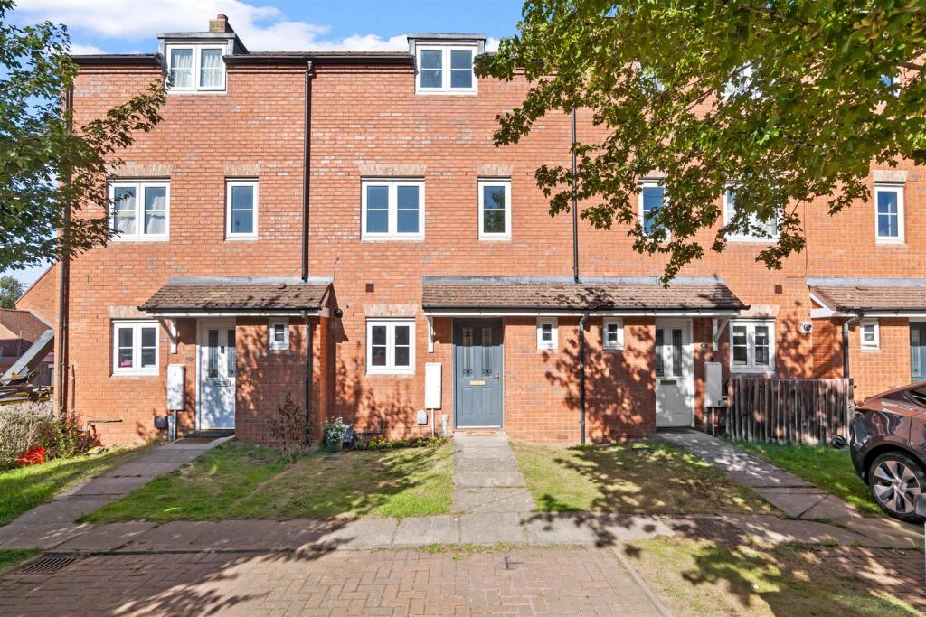Main image of property: Congreve Way, Trinity Mead, Stratford-Upon-Avon