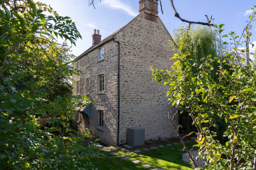 Main image of property: Warminster Road, Rodden, Frome, BA11 5LE