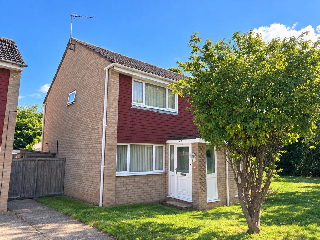 Main image of property: Faugere Close, Brackley, NN13