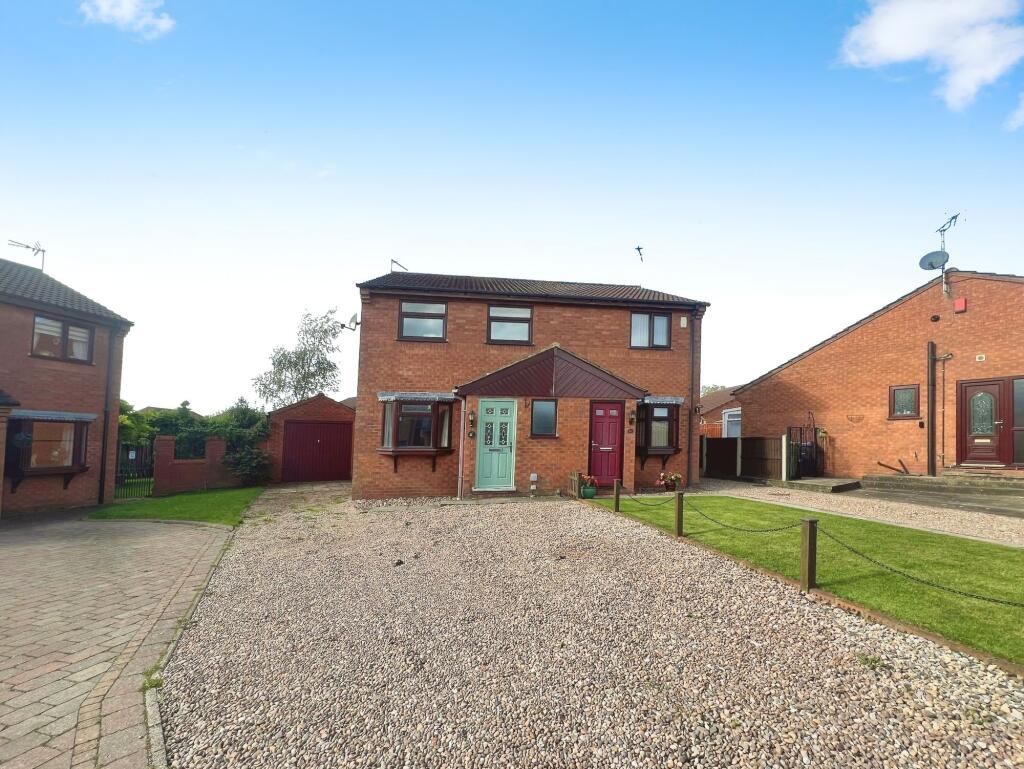 Main image of property: The Pines, Gainsborough, DN21