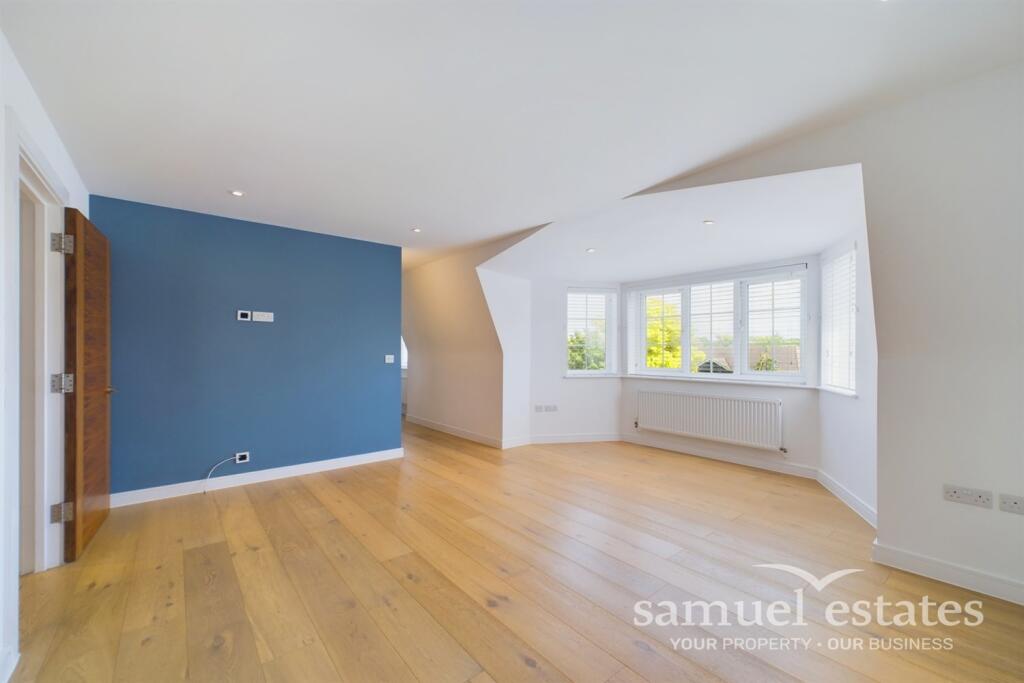 Main image of property: The Avenue, Worcester Park, KT4