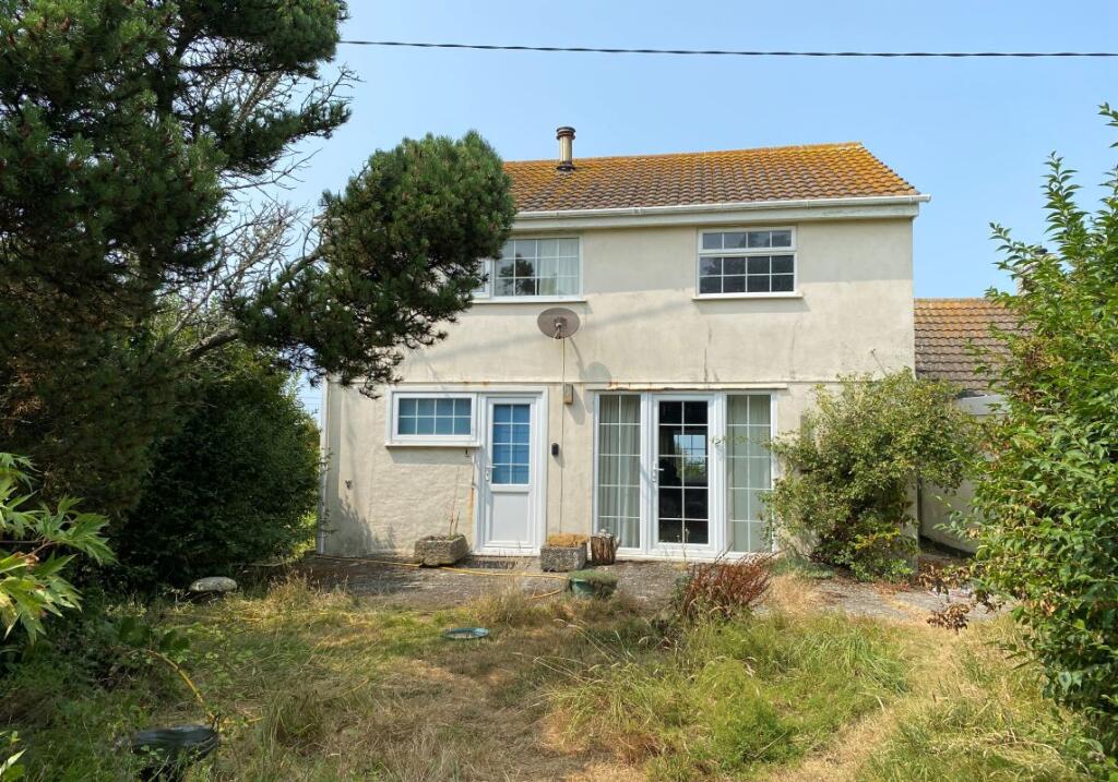 Main image of property: Al Beit, Padstow, St. Merryn, Cornwall, PL28 8JZ