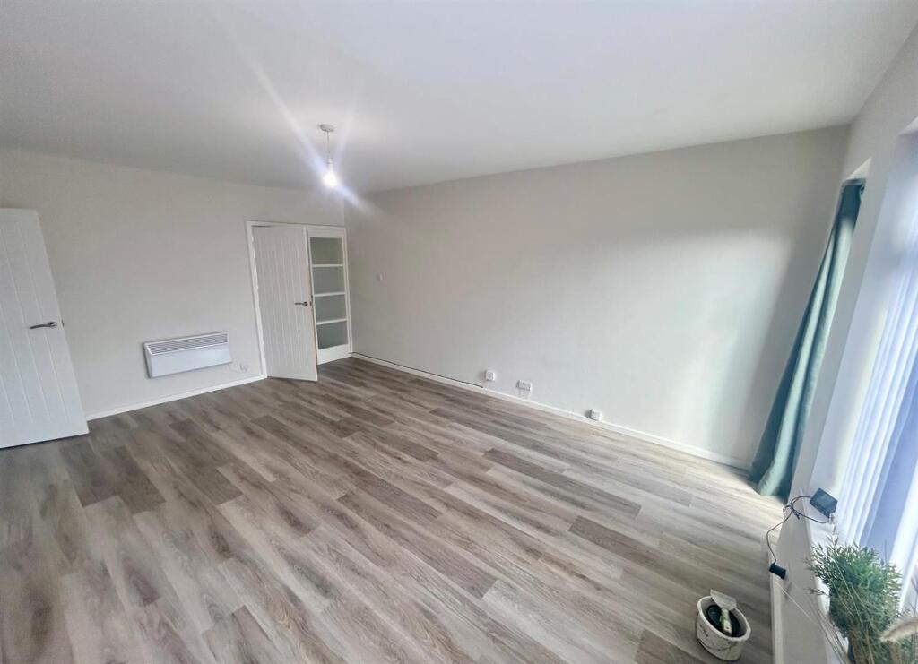 Main image of property: Dixon Court, Cheadle, Stockport, Cheshire, SK8 1DE