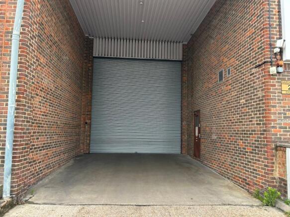 10 Loading door (IMG_0665).jpg