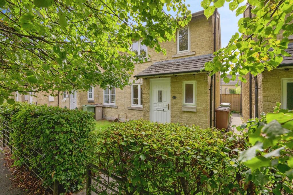 Main image of property: Frobisher Approach, Plymouth
