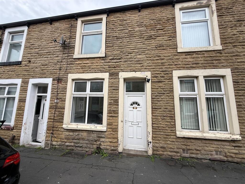 Main image of property: 84 Leyland Road Burnley