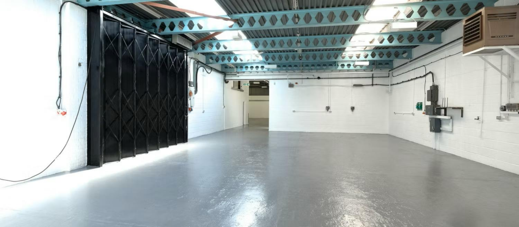Unit 3 Warehouse Loading bay.png