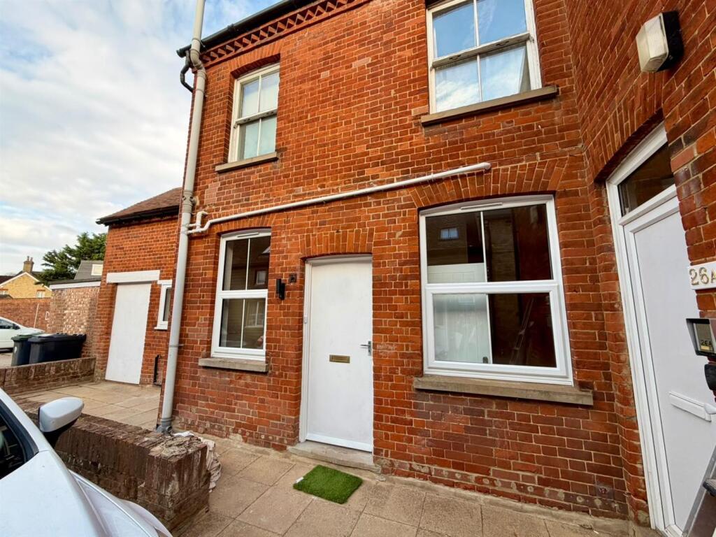 Main image of property: High Street, Sandy