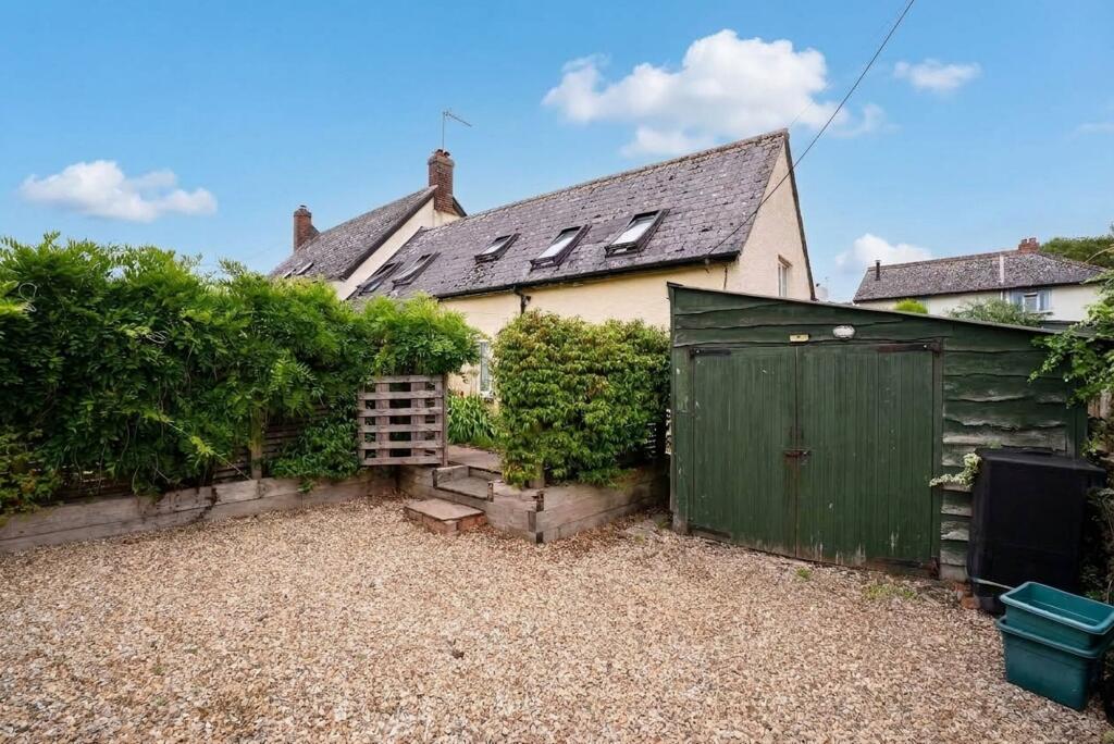 Main image of property: Cheriton Bishop, Exeter, EX6
