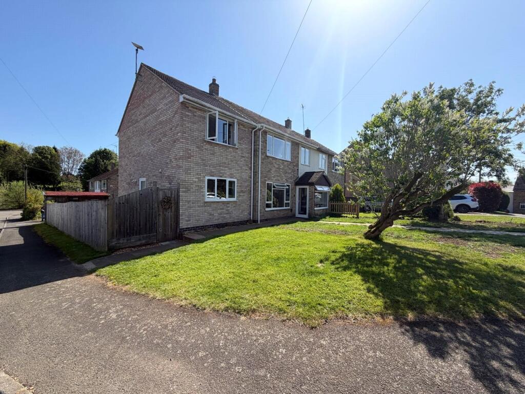 Main image of property: Greenwood Close, BYFIELD, Northamptonshire, NN11