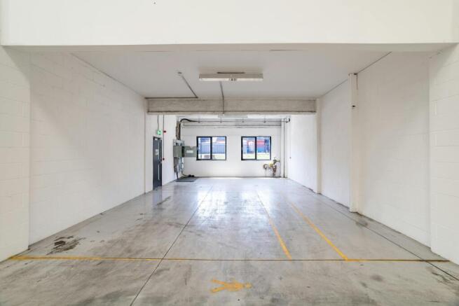 Units B Laporte Way - Luton-30.jpg