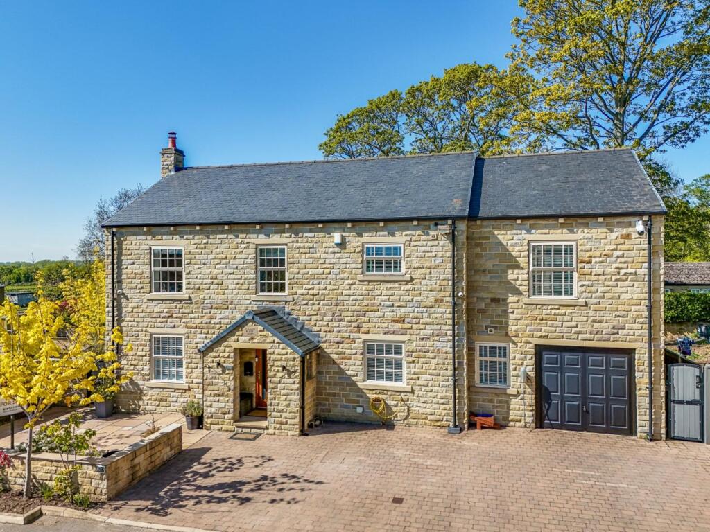 Main image of property: HALLMARK FINE HOMES | Pontefract Road, Ackworth, Pontefract