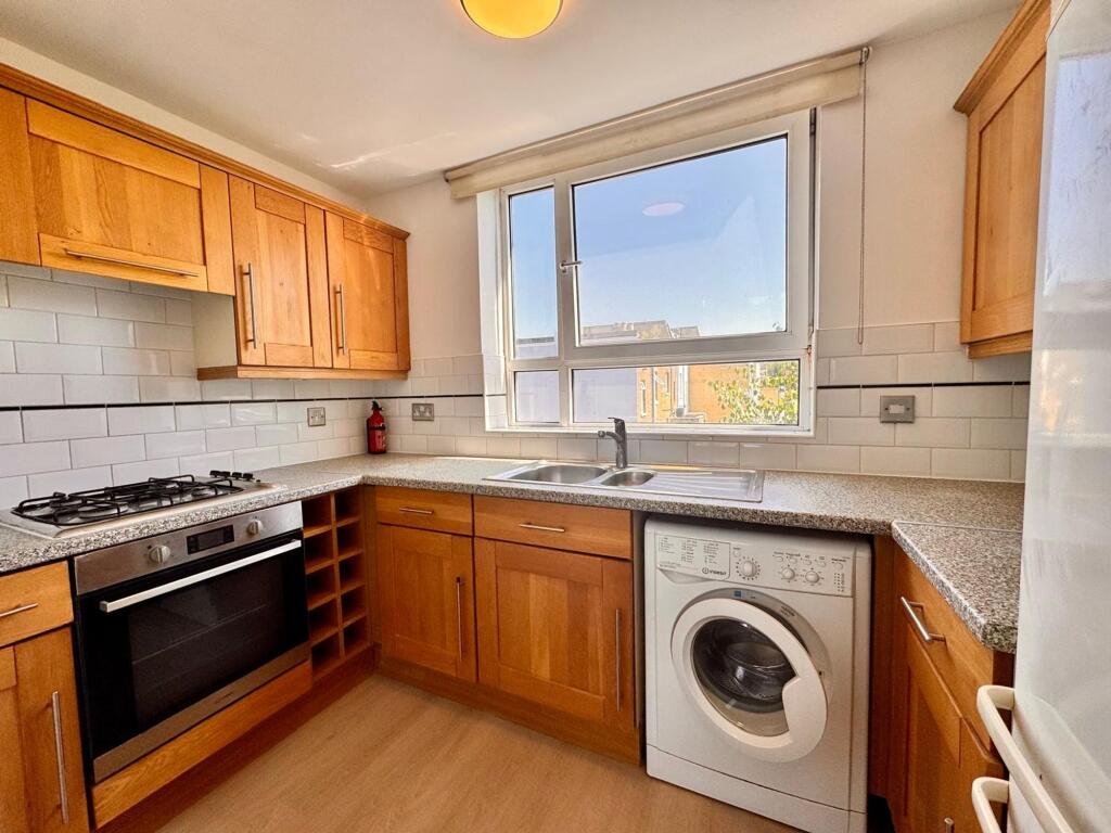 Main image of property: Northcote Road, Teyham Court, SW11