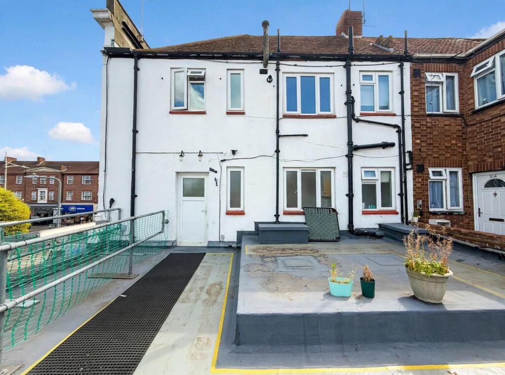 Main image of property: High Street, Barkingside, IG6