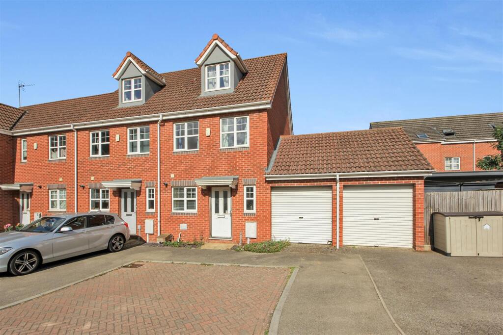 Main image of property: NN10, Manse Close, Rushden