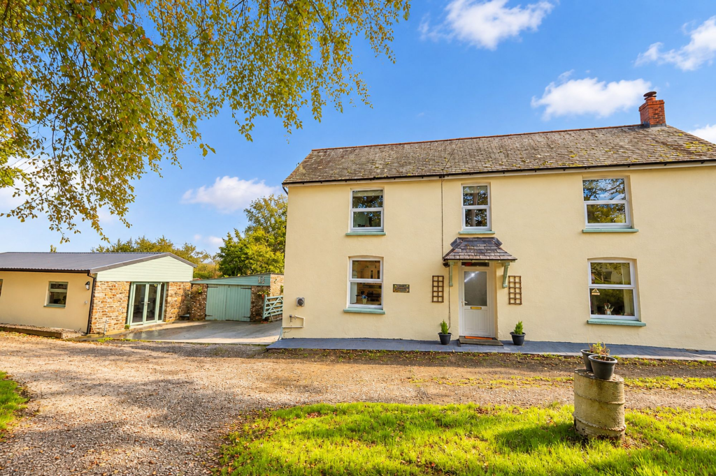 Main image of property: Ashwater, Beaworthy, EX21