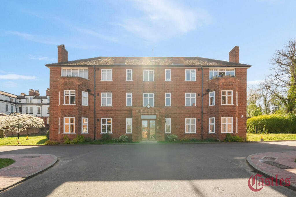 Main image of property: Oakfield Court, Haslemere Road, N8