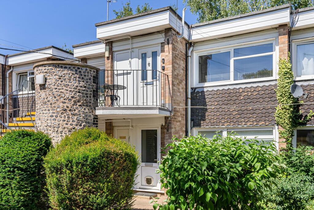 Main image of property: Sopwell Lane, St Albans, AL1