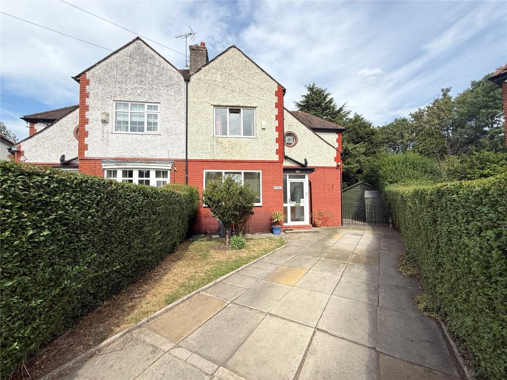 Main image of property: Parrs Wood Avenue, Didsbury, M20