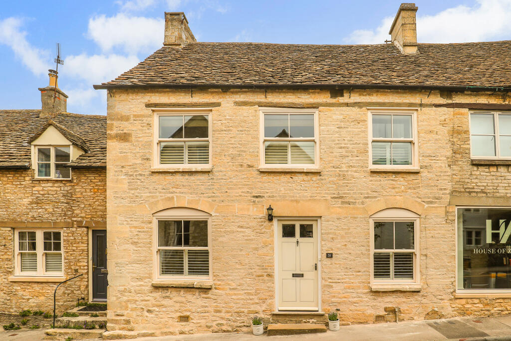 Main image of property: Tetbury Street, Minchinhampton, GL6