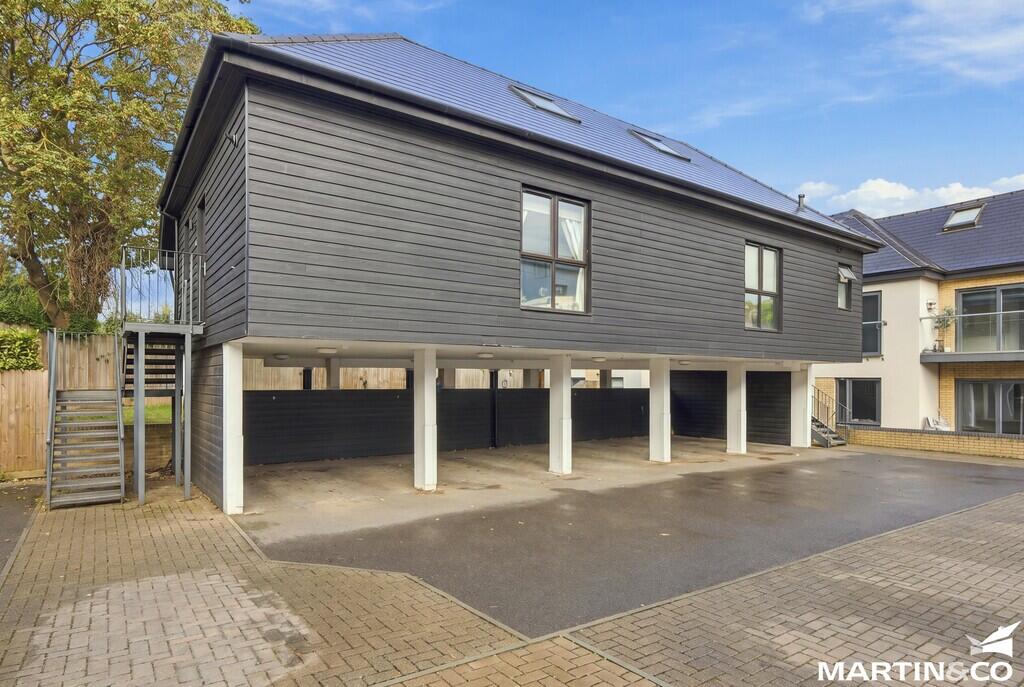 Main image of property: Baddow Road, Chelmsford