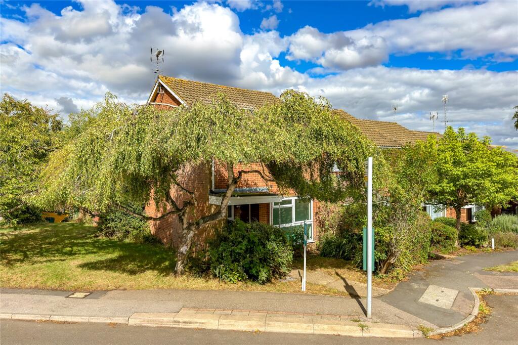 Main image of property: Broadstone Road, Harpenden, Hertfordshire, AL5
