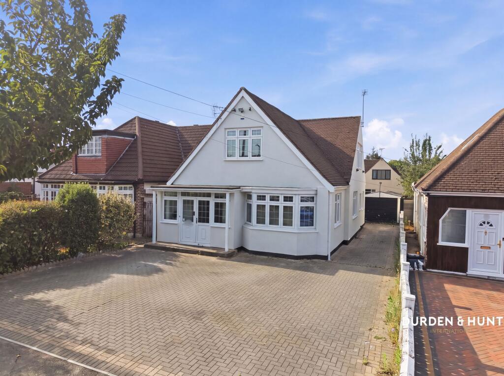 Main image of property: Stradbroke Grove, Clayhall, IG5