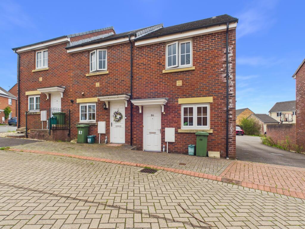 Main image of property: Lonydd Glas, Llanharan, CF72