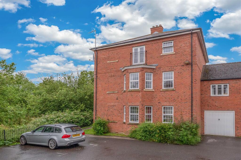 Main image of property: St. Peters Way, Stratford-Upon-Avon
