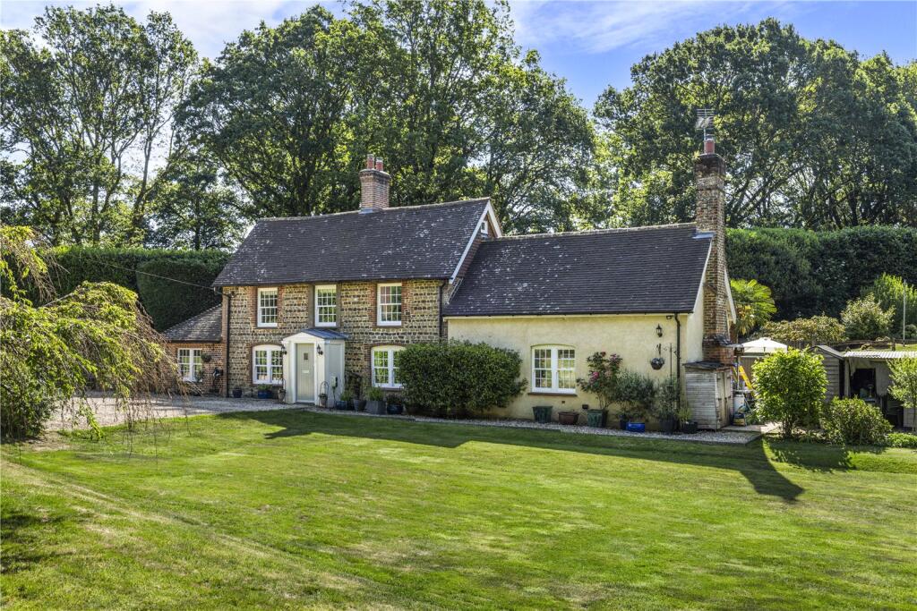 Main image of property: London Road, Rake, Liss, West Sussex, GU33