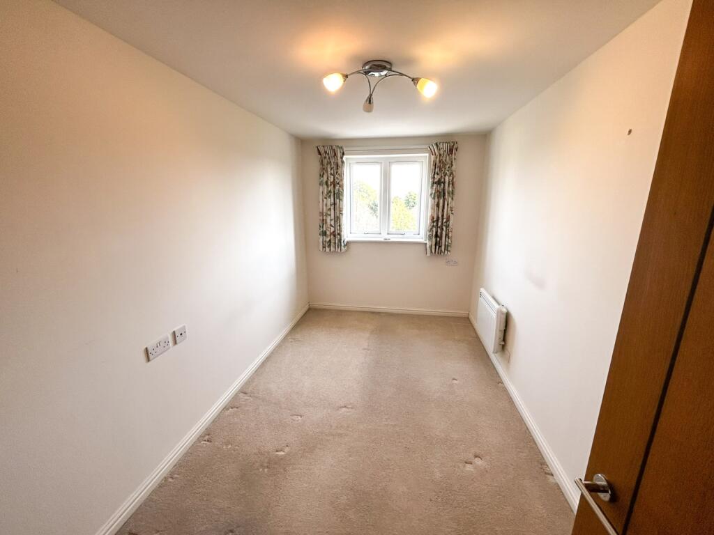 Main image of property: Farringford Court 1 Avenue Road, Lymington, Hampshire, SO41