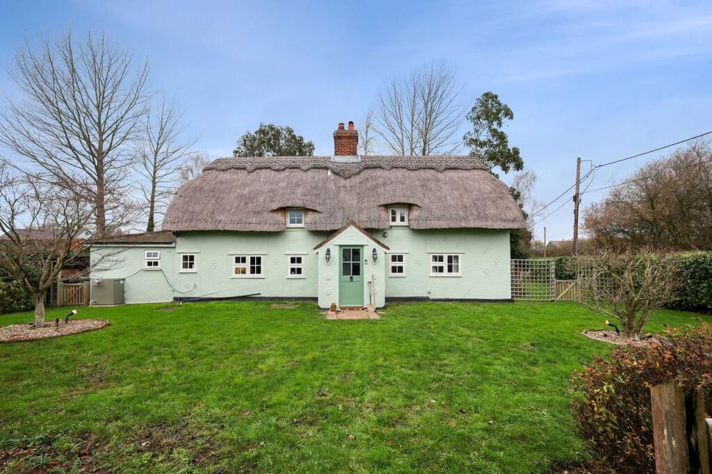 Main image of property:  Beazley End, Braintree, CM7