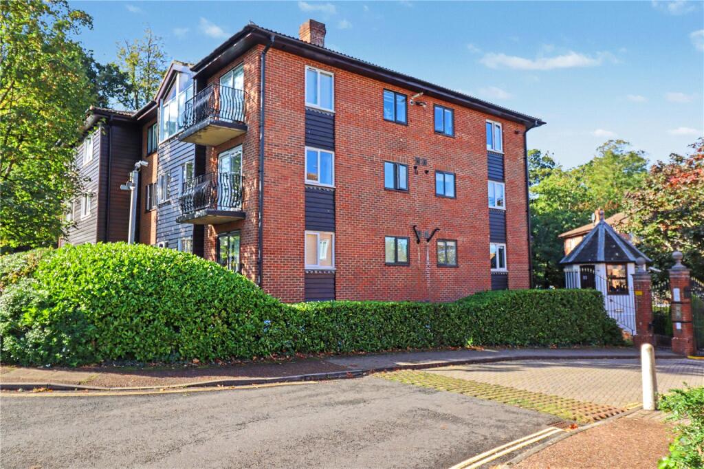 Main image of property: Stamford House, Great Heathmead, Haywards Heath, RH16