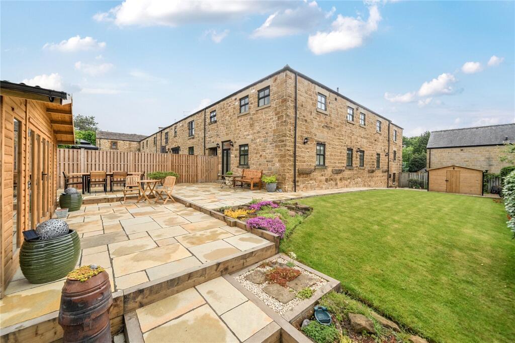 Main image of property: The Hayloft, Greenland Court, Oulton, Leeds, West Yorkshire