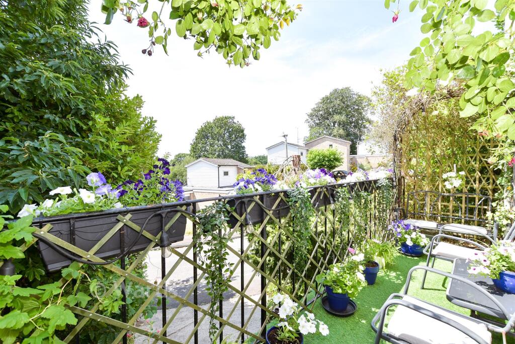 Main image of property: Redleaf Close, Tunbridge Wells, Kent