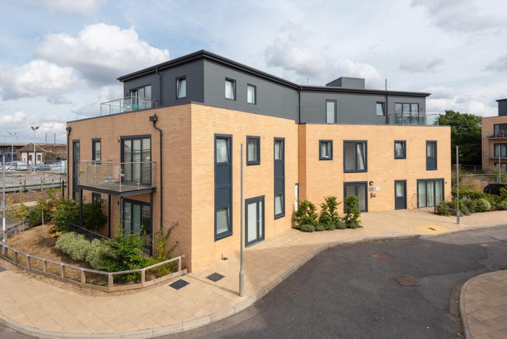 Main image of property: Henry Square, New Town Apartments, Newtown Road
