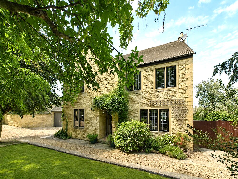 Main image of property: Sinnels Field, Shipton-under-Wychwood
