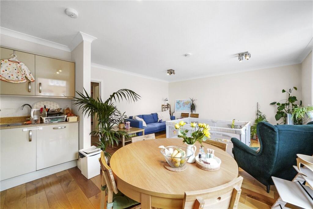 Main image of property: Worple Road Mews, Wimbledon, London, SW19