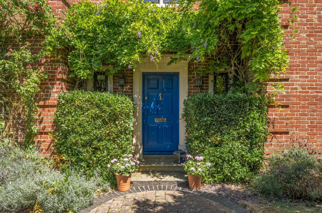 Main image of property: 41 Salisbury Road, Amesbury, SP4