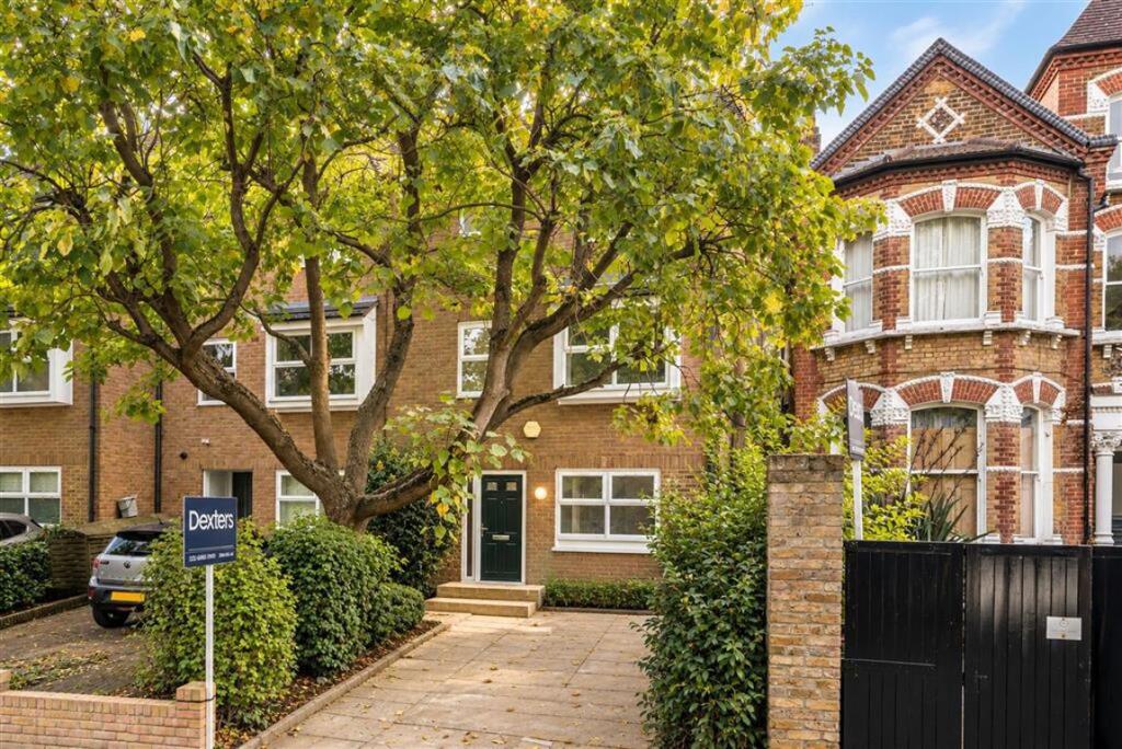 Main image of property: Crescent Way, Brockley