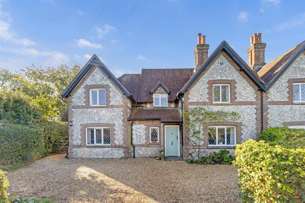 Main image of property: Privett