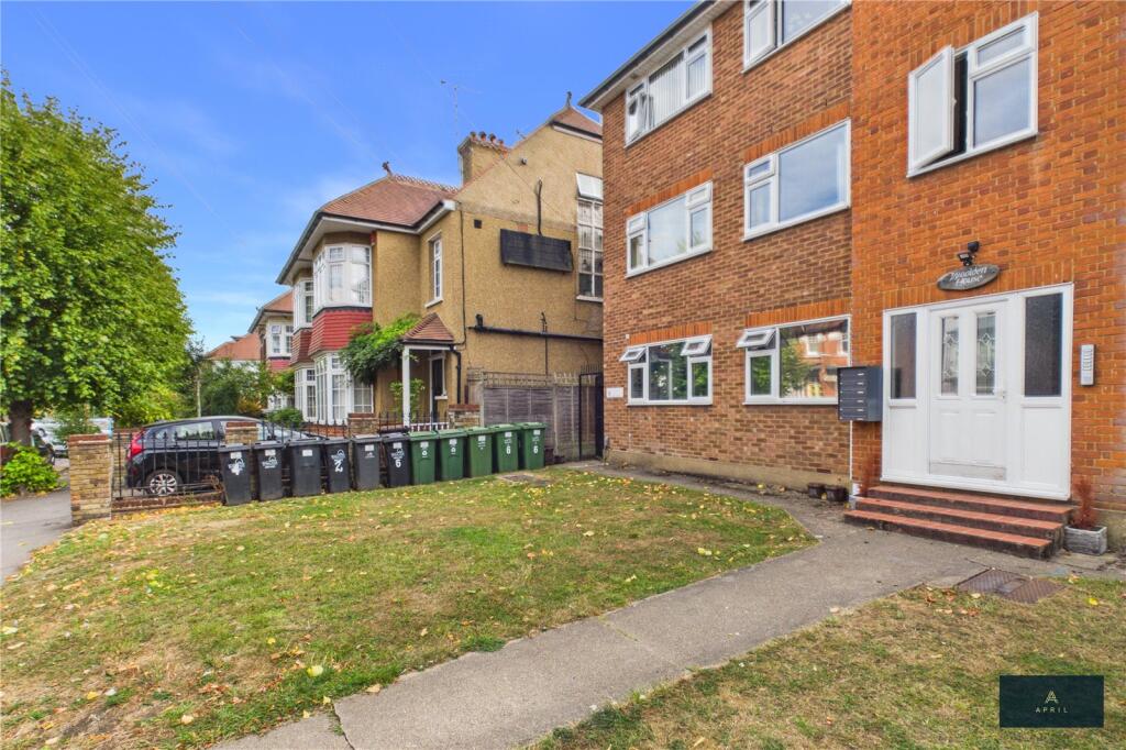 Main image of property: Connaught Avenue, Chingford, E4