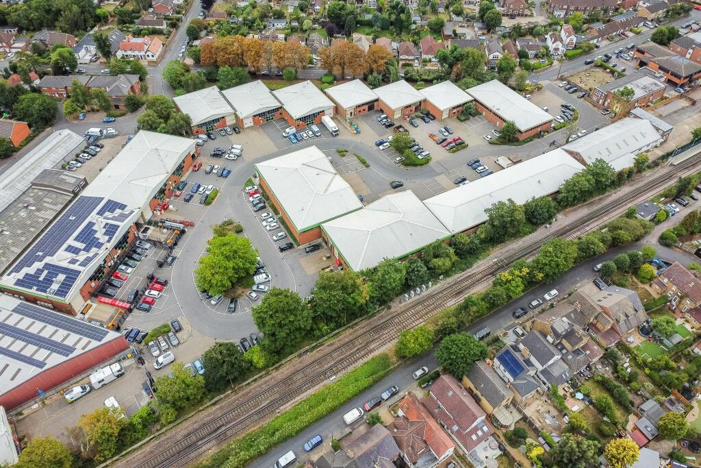 96782_Unit-3-Shepperton-Business-Park (5)_low.jpg