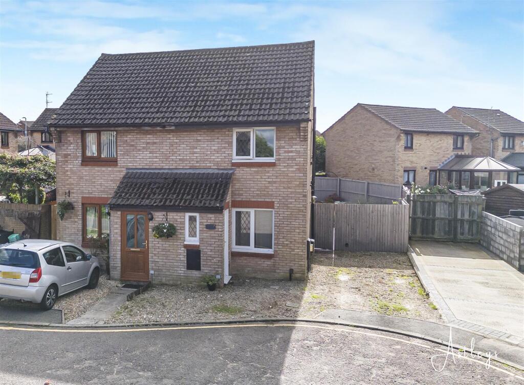 Main image of property: Bryn Rhosyn, Llangyfelach, Swansea